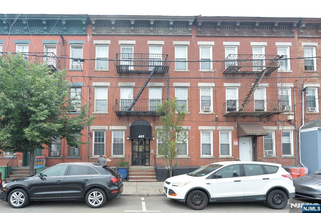 Rental Property at 407 30th 3, Union City, New Jersey - Bedrooms: 2 
Bathrooms: 1 
Rooms: 3  - $1,950 MO.