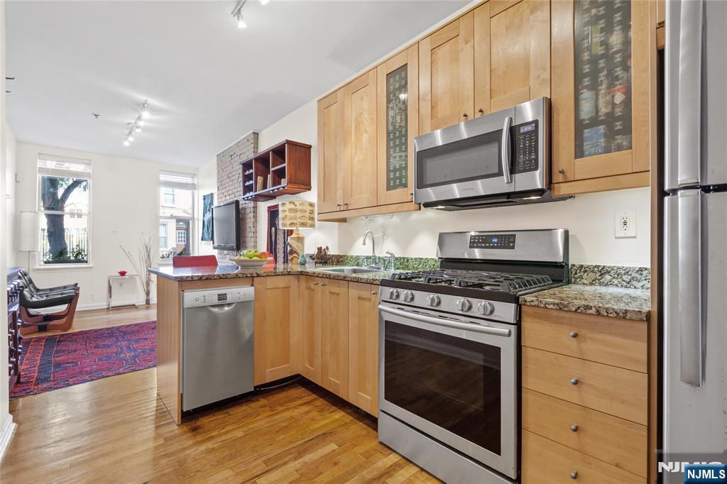 124 Madison Street A