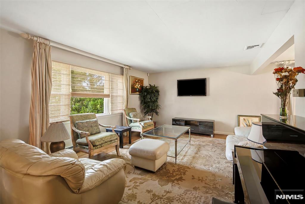 444 Lookout Avenue