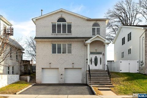 132 Clinton Place East Rutherford NJ 07073