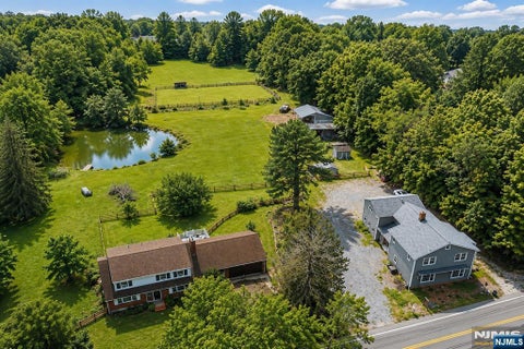 Photo of 107 Woodcliff Avenue, Woodcliff Lake, NJ 07677 (MLS # 26032916)