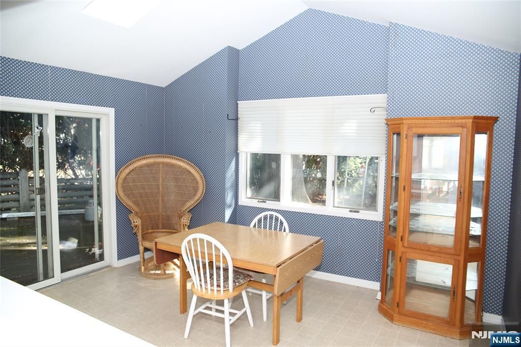 Photo of 1079 Lafayette Ave Extension, Hawthorne, NJ 07506 (MLS # 25038252)