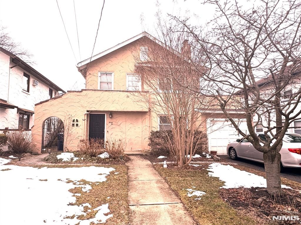 Photo of 32 Martin Terrace, Hackensack, NJ 07601 (MLS # 26006737)