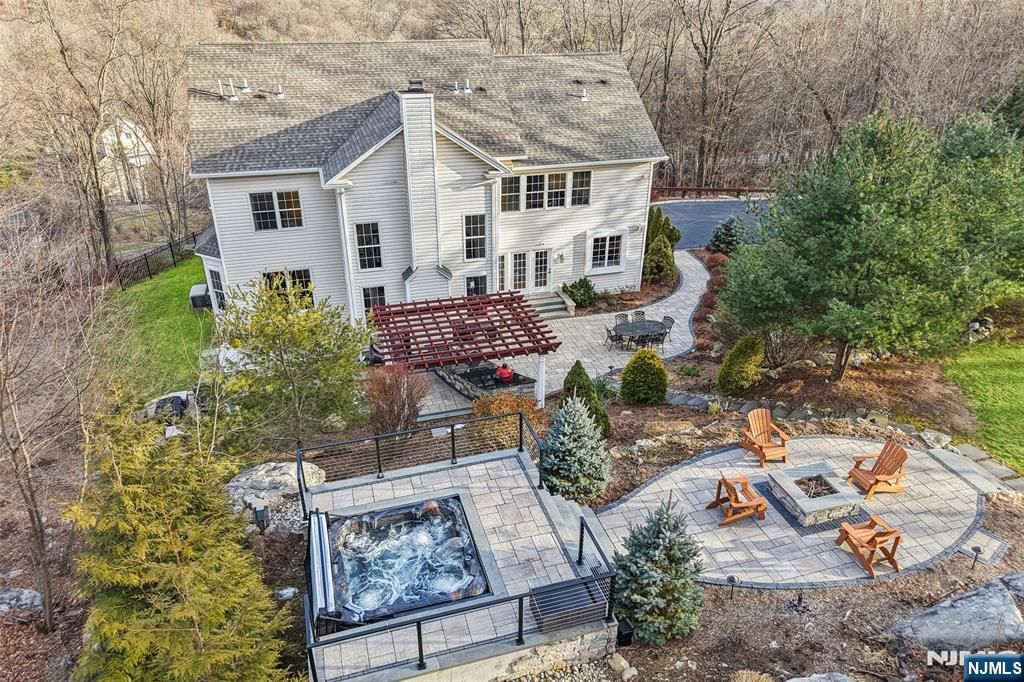 Photo of 32 Harrison Mount Lake Road, Ringwood, NJ 07456 (MLS # 26002347)