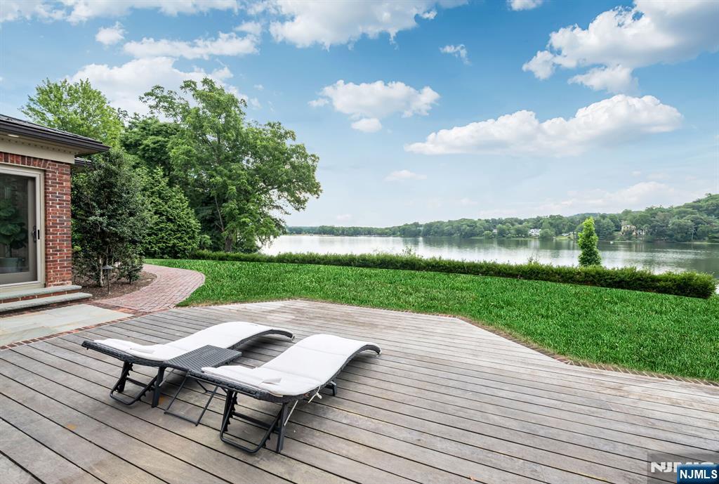 311 Algonquin Road