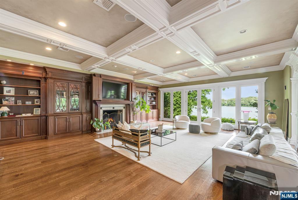 311 Algonquin Road