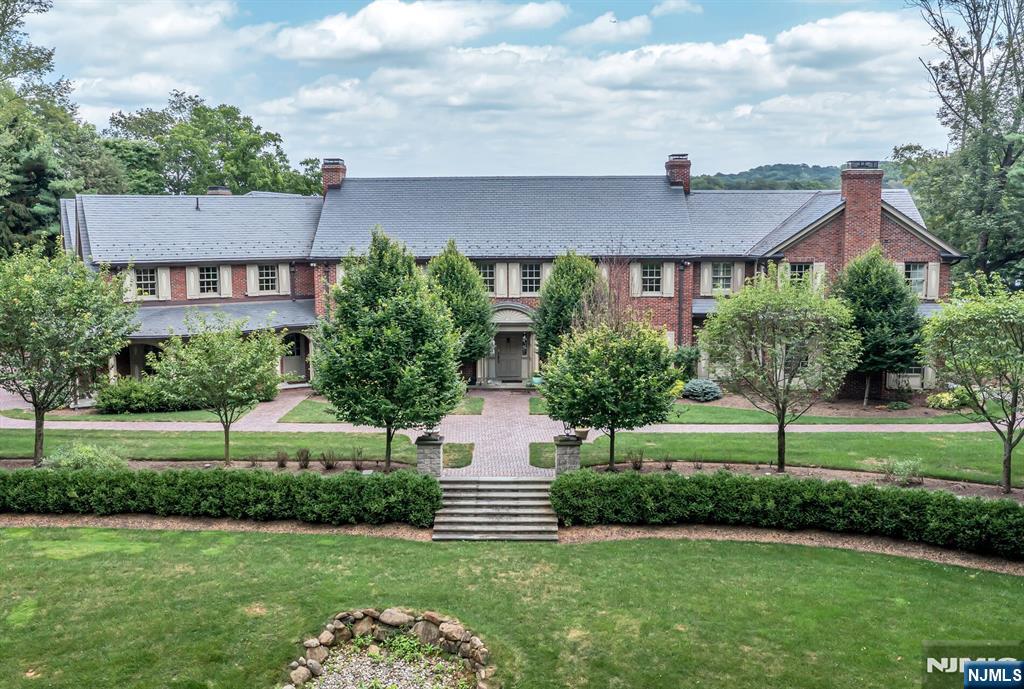 311 Algonquin Road