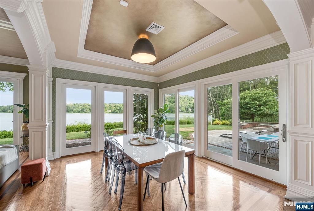 Photo of 311 Algonquin Road, Franklin Lakes, NJ 07417 (MLS # 25026647)