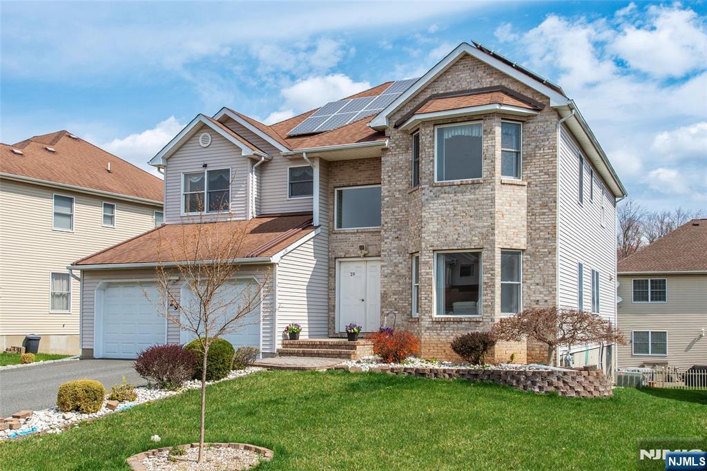 Property for Sale at 29 Nicole Lane, Par-Troy Hills Twp, New Jersey - Bedrooms: 4 
Bathrooms: 3 
Rooms: 8  - $1,100,000