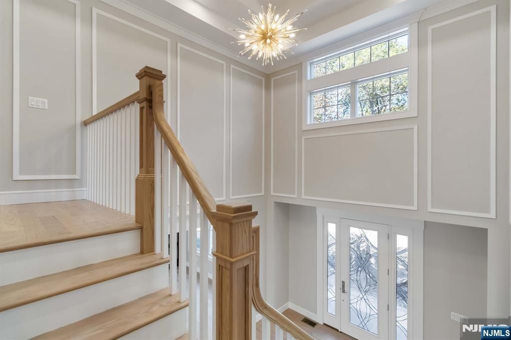 Photo of 520 Clinton Avenue, Wyckoff, NJ 07481 (MLS # 25021603)