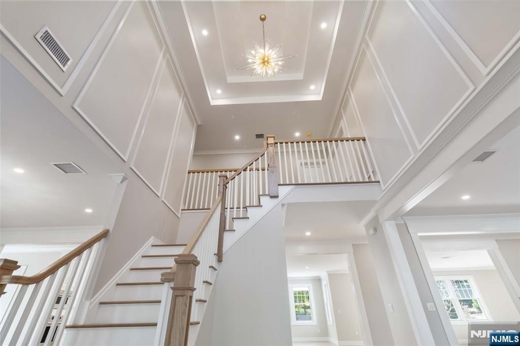 Photo of 520 Clinton Avenue, Wyckoff, NJ 07481 (MLS # 25021603)