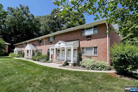 712 Washington Drive 712 Ramsey NJ 07446