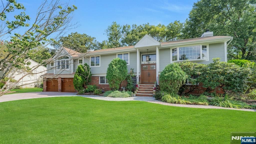 Photo of 18 Bayberry Drive, Montvale, NJ 07645 (MLS # 25037035)