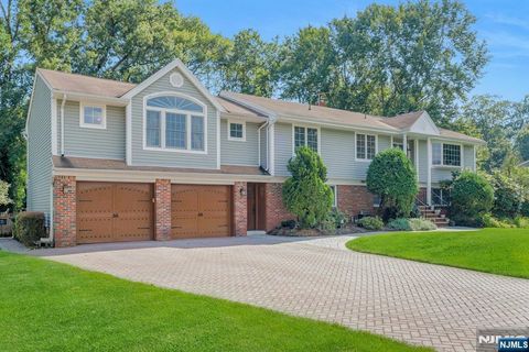 18 Bayberry Drive Montvale NJ 07645