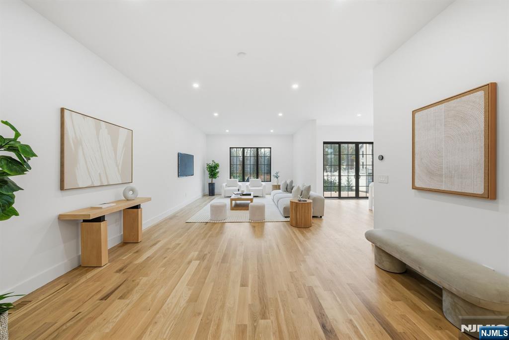 5 Cedar Court