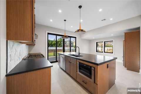 Photo of 475 Morse Avenue, Ridgefield, NJ 07657 (MLS # 25042007)