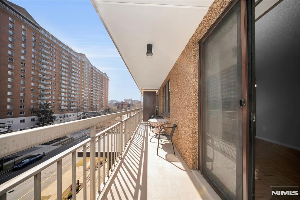 151 Prospect Avenue 5D