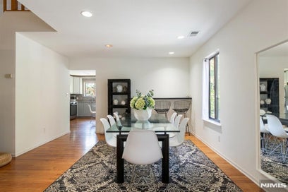 362 Sandcastle Key Secaucus NJ 07094