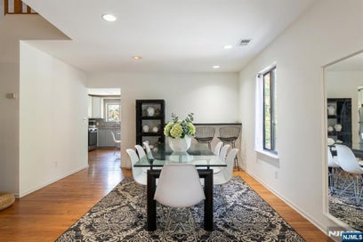 362 Sandcastle Key Secaucus NJ 07094