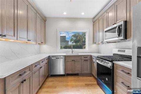 182B E 25th Street Paterson NJ 07514