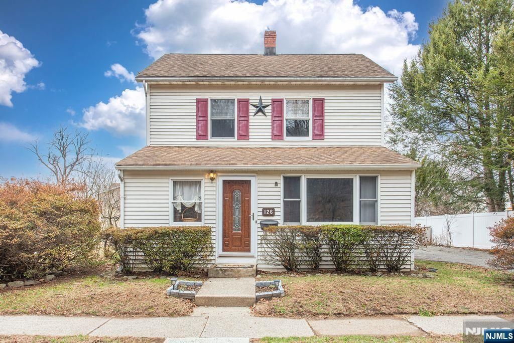 Photo of 126 Jefferson Street, Wanaque, NJ 07420 (MLS # 26008318)