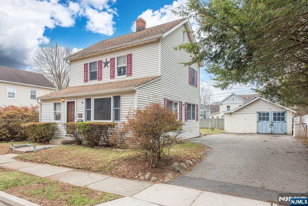 Photo of 126 Jefferson Street, Wanaque, NJ 07420 (MLS # 26008318)