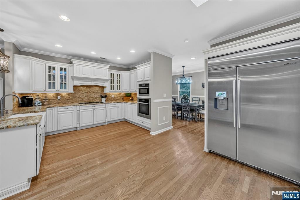 3 Cliff Road
