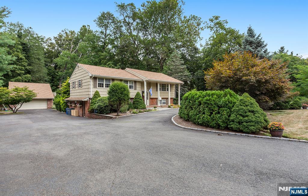 93 Wyckoff Avenue
