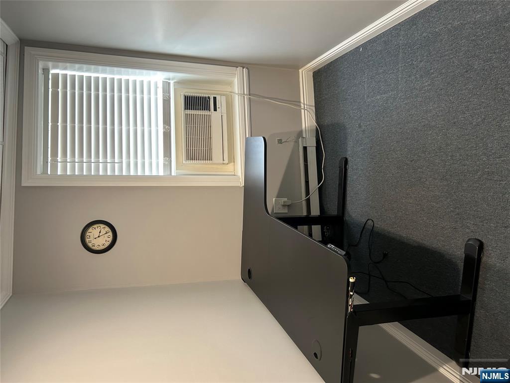 133 Westwood Avenue B