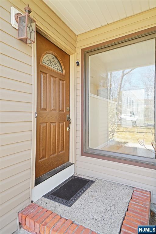 16 Cypress Peak Lane