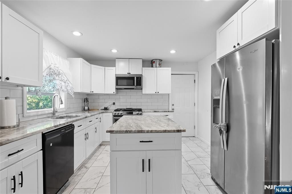 Photo of 34 Fitzrandolph Road, West Orange, NJ 07052 (MLS # 25035980)