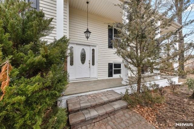 373 Saddle River Road