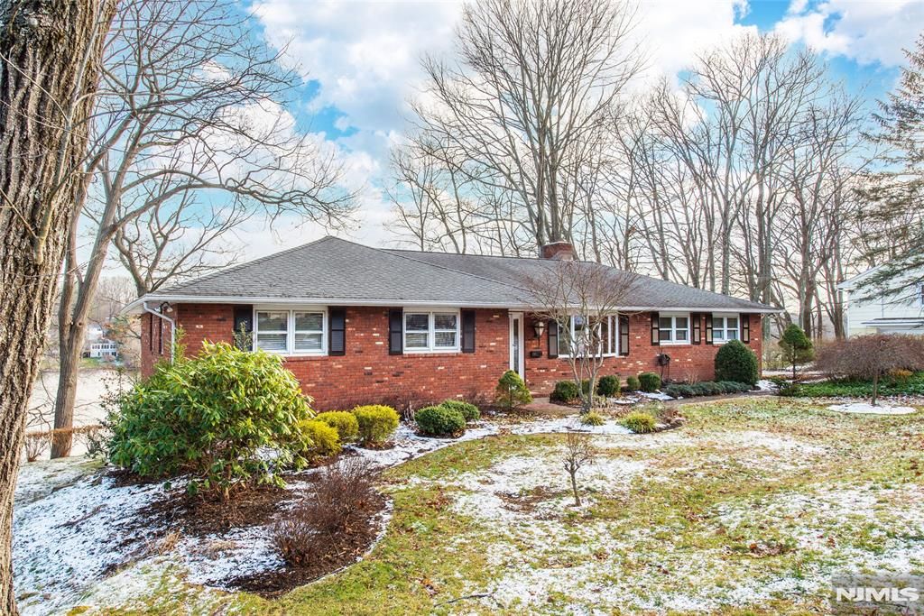 Photo of 347 High Crest Drive, West Milford, NJ 07480 (MLS # 25042130)