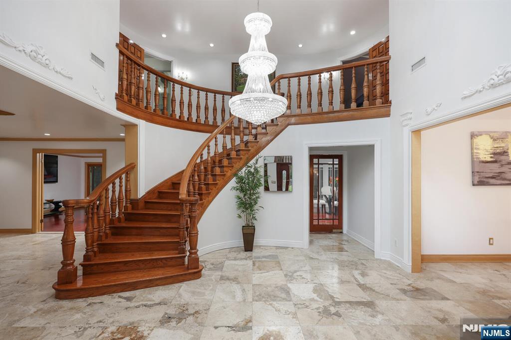 91 Chestnut Ridge Road