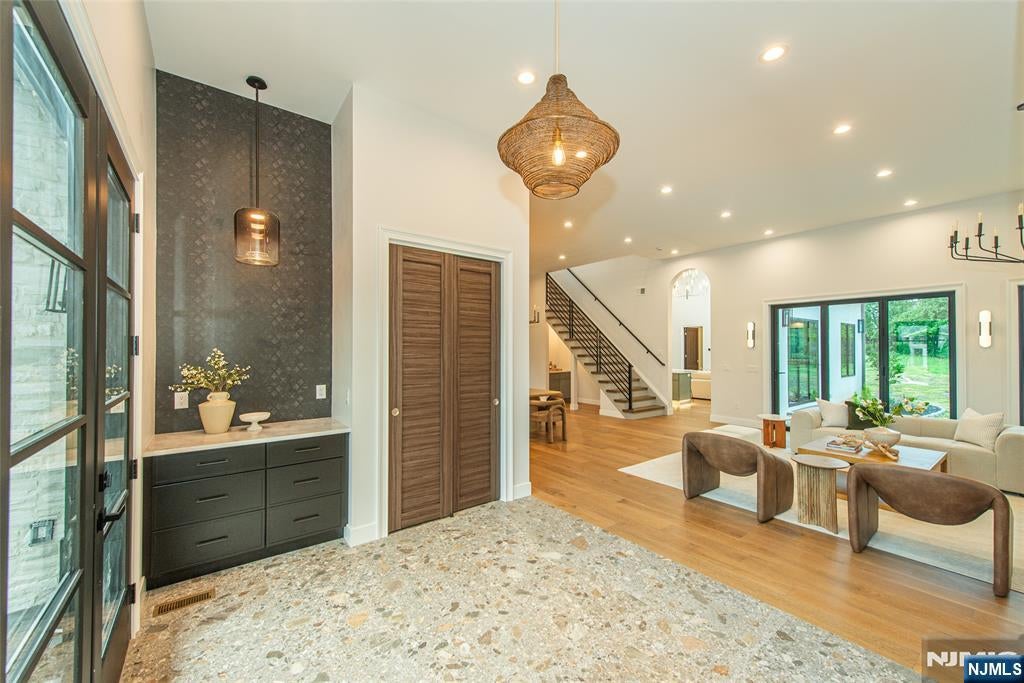 98 Haddenfield Road