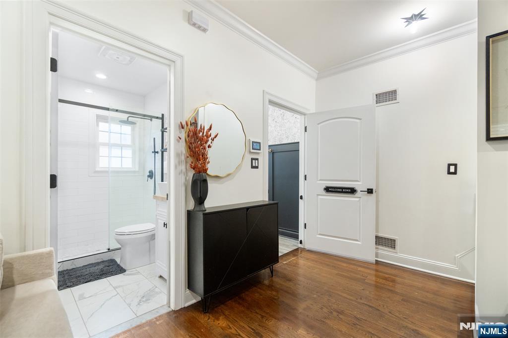122 4th Avenue