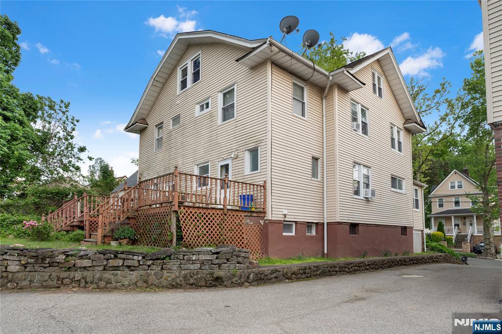 109 Homestead Place