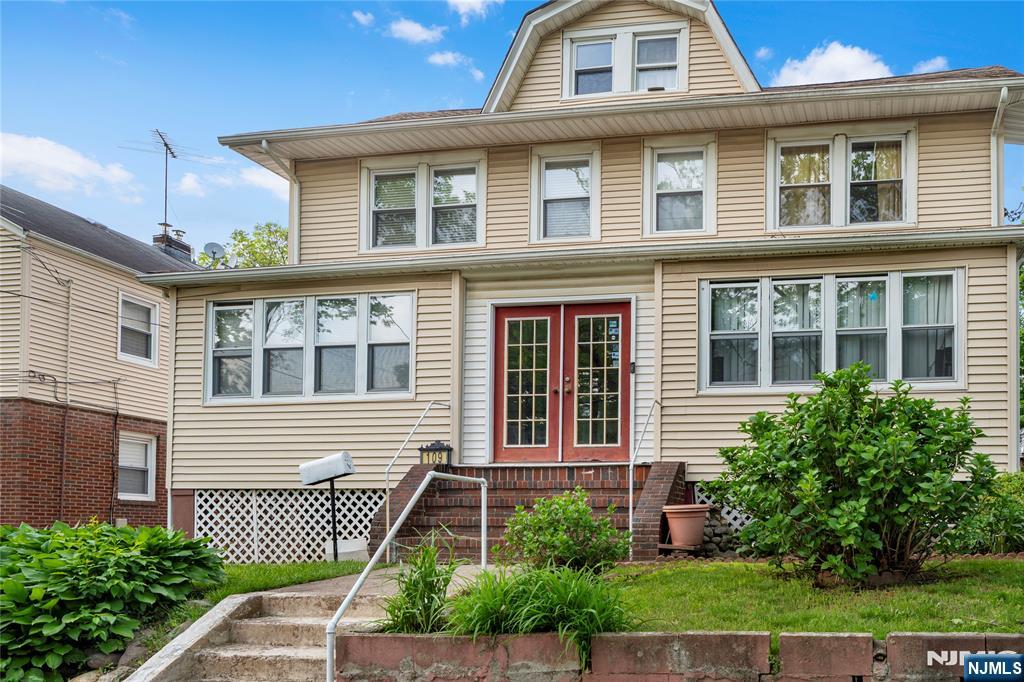 109 Homestead Place