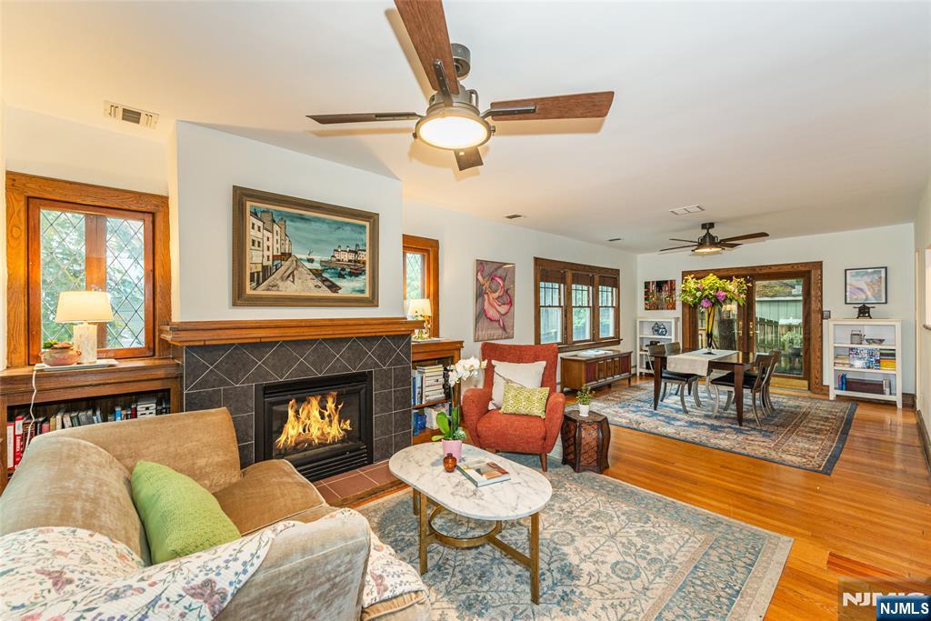 449 Valley Road
