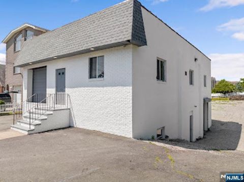 8 Halstead Avenue Wallington NJ 07057
