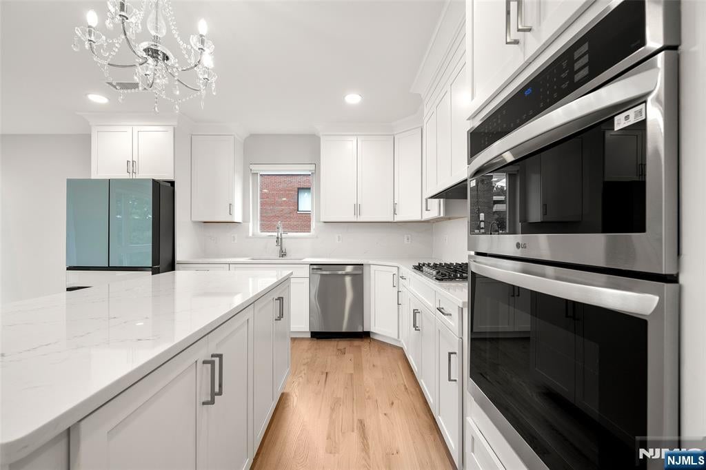 1000 Elm Avenue 1FL