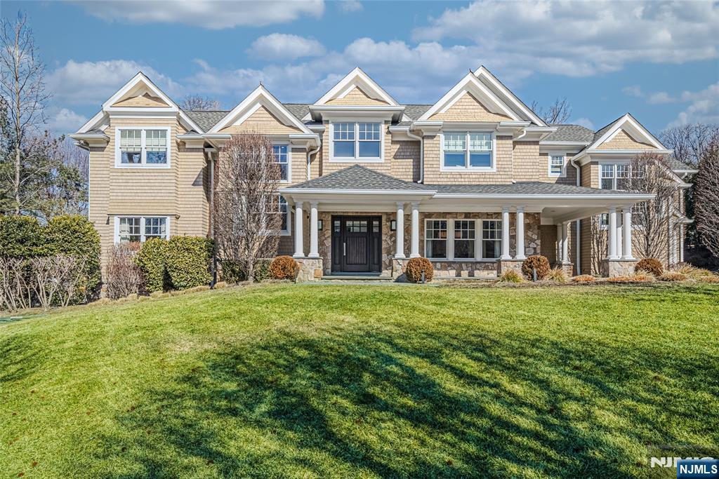 221 Churchill Road, Tenafly, New Jersey - 5 Bedrooms  
5.5 Bathrooms  
14 Rooms - 