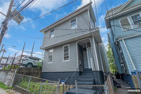 9 Highland Terrace Irvington NJ 07111