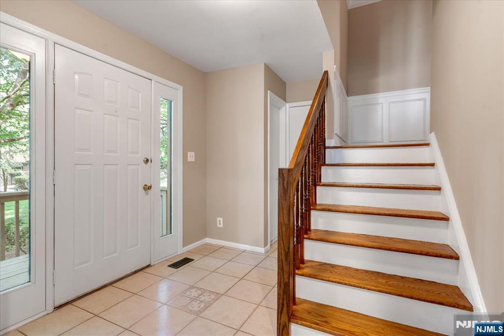 77 Cummings Court
