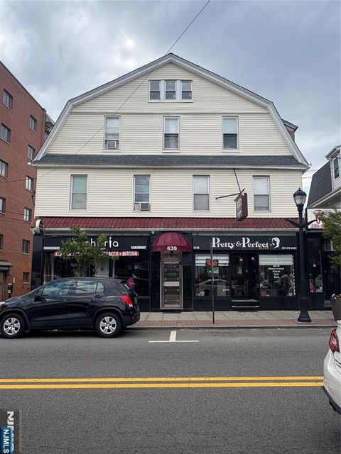 Photo of 639 Palisade AVE, Cliffside Park, NJ 07010 (MLS # 26016826)