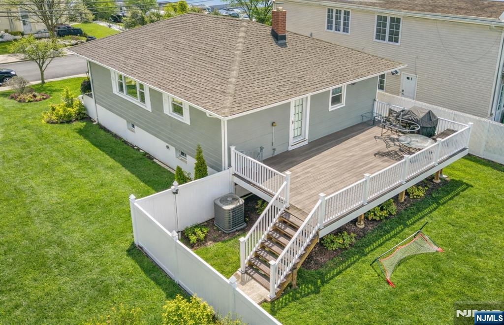 112 Garibaldi Avenue