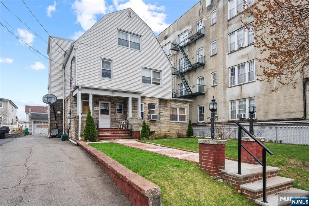 Rental Property at 740 Elm, Kearny, New Jersey - Bedrooms: 2 
Bathrooms: 1 
Rooms: 5  - $2,500 MO.