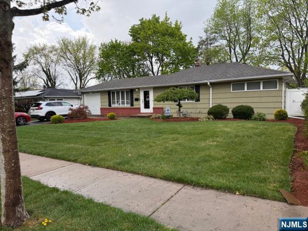 Photo of 339 5th Avenue, River Edge, NJ 07661 (MLS # 26013405)