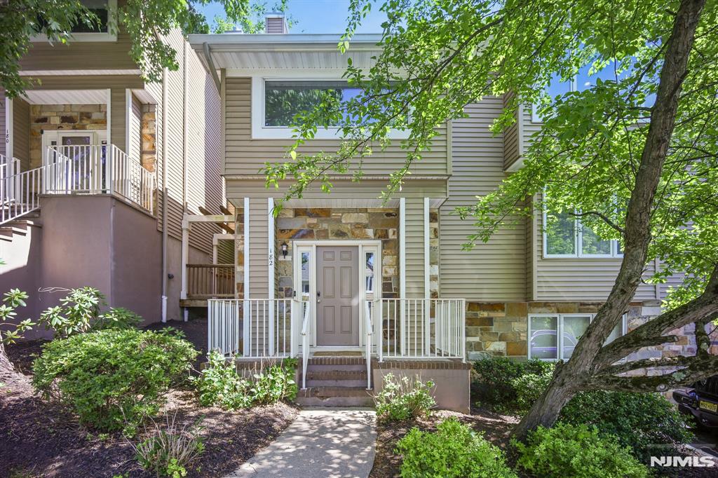 182 Clarken Drive