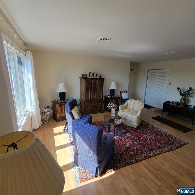 314 Palisade Avenue B4